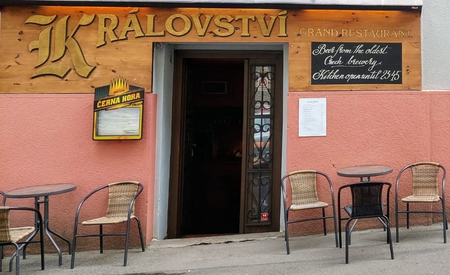 Vchod do hospody Království